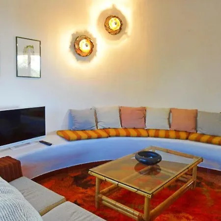 Casa Kirbo Vila *